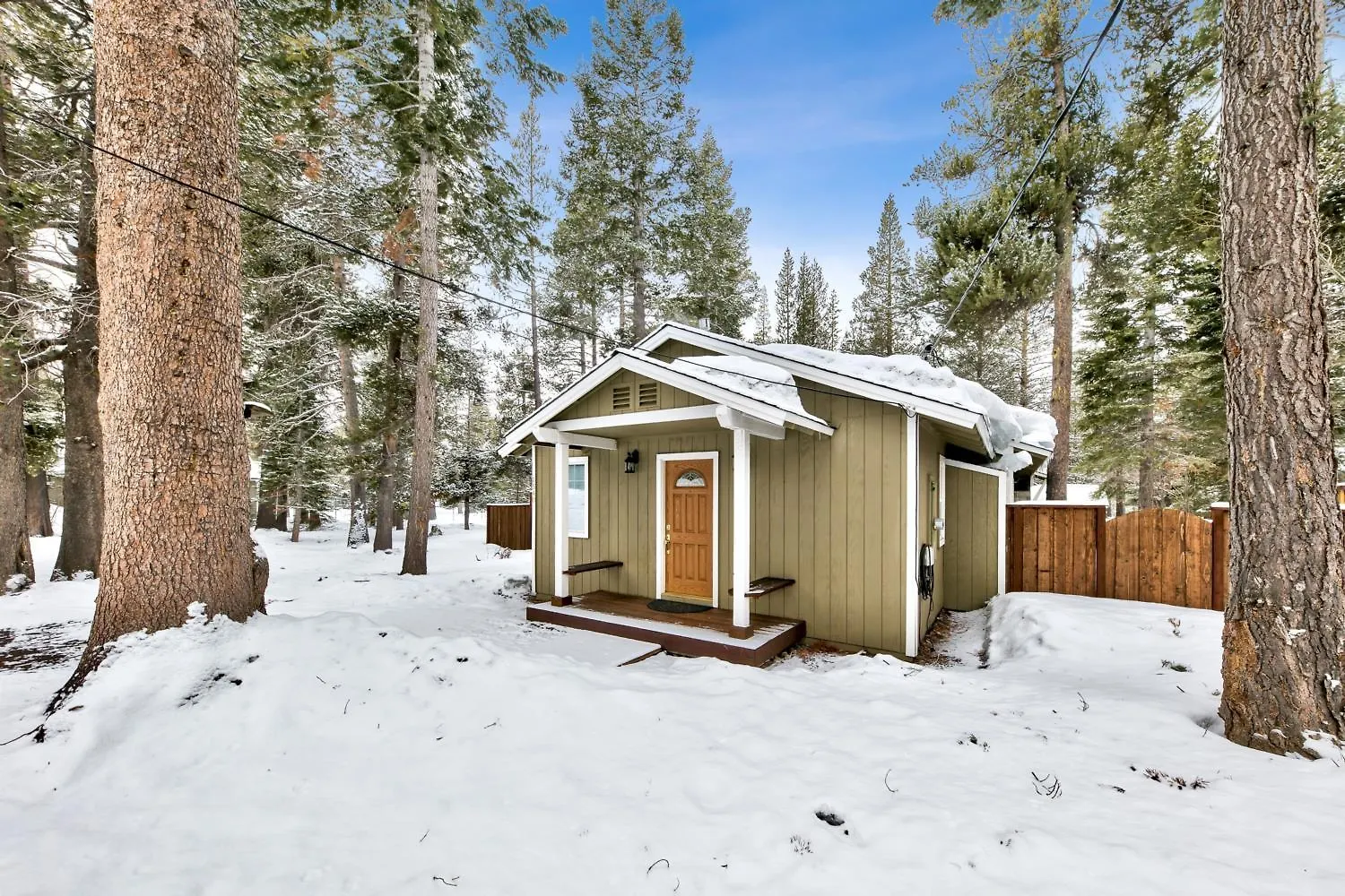 1540Ts Snowy Owl Cabin South Lake Tahoe 0*,